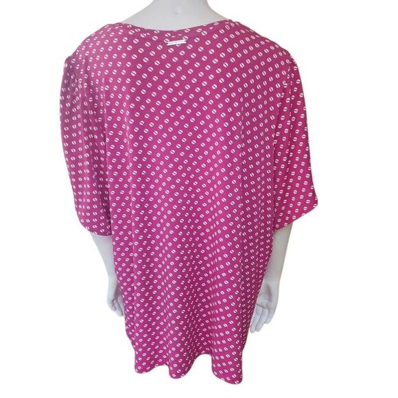 Michael Kors Stylish Pink Print Top (2X) - Picture 4 of 5